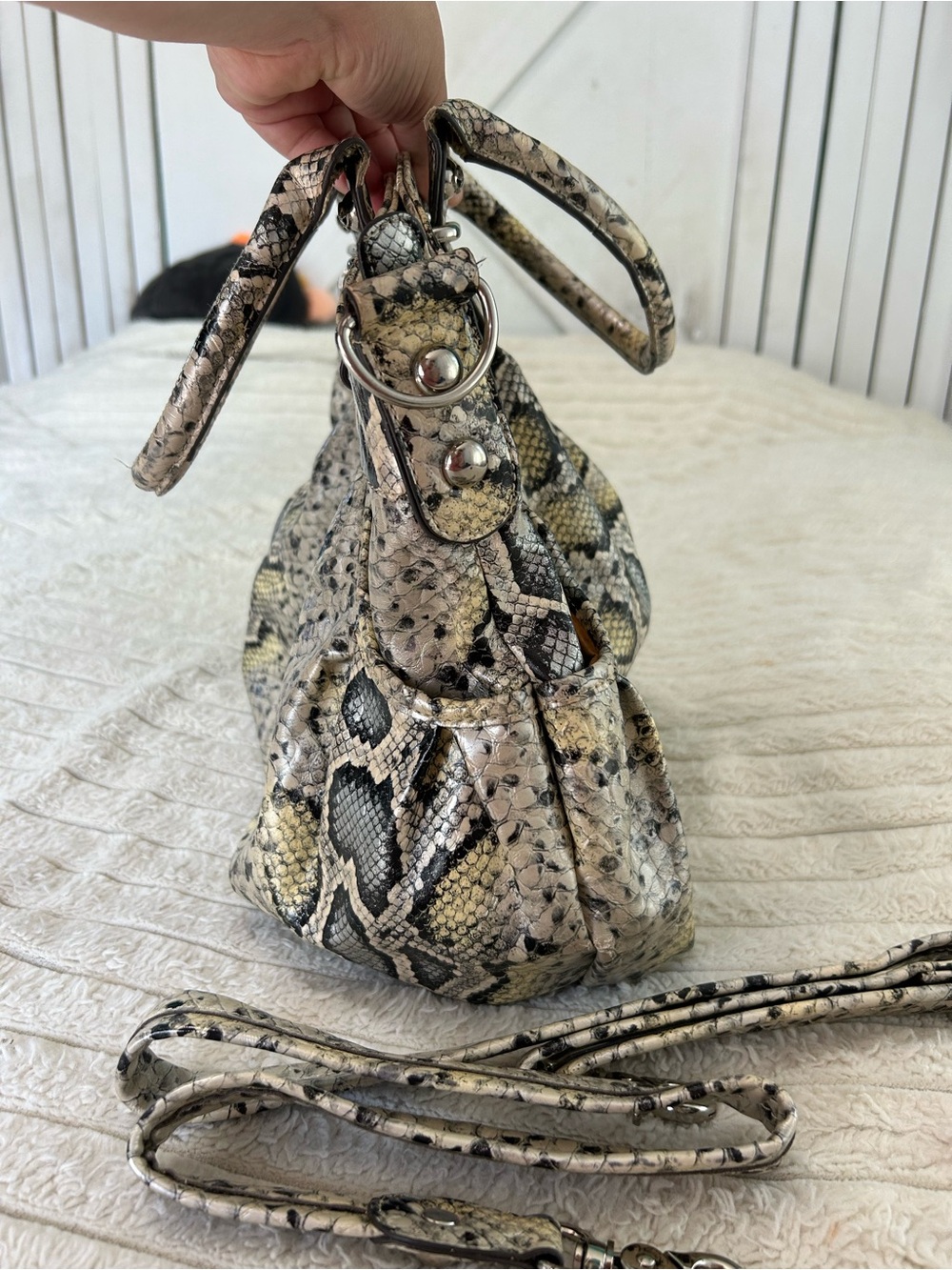 Kathy Van Zeeland Purse - Picture 5 of 16